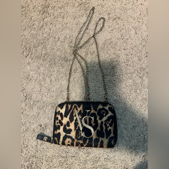 Victoria's Secret Leopard Print Chain Bag - Picture 3 of 5
